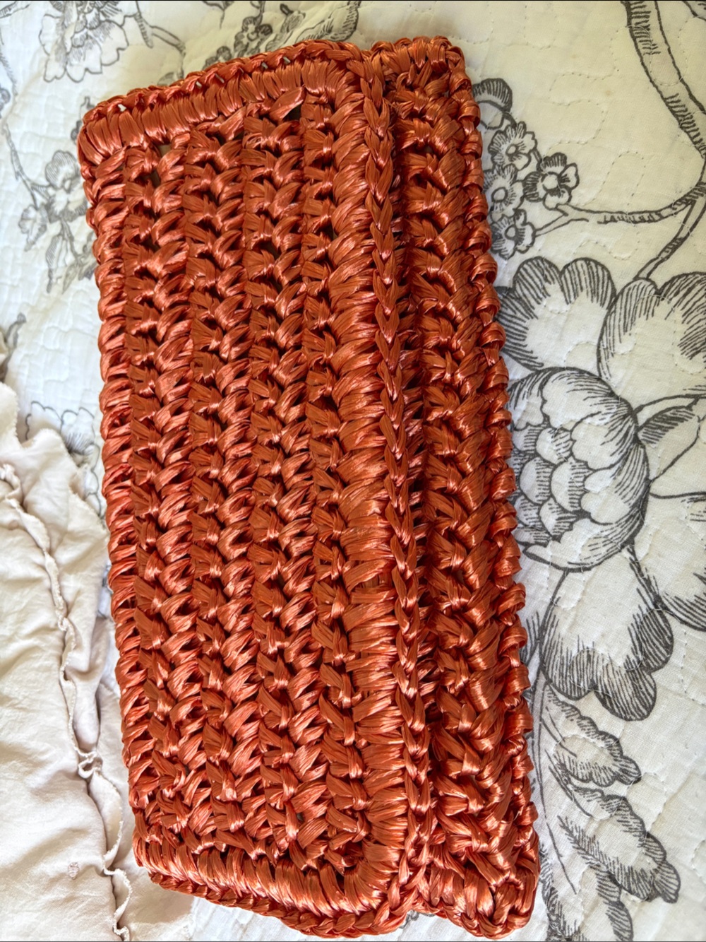 Vintage Made in Italy for Bloomingdale's Woven Raffia Clutch - Coral. - Picture 1 of 8